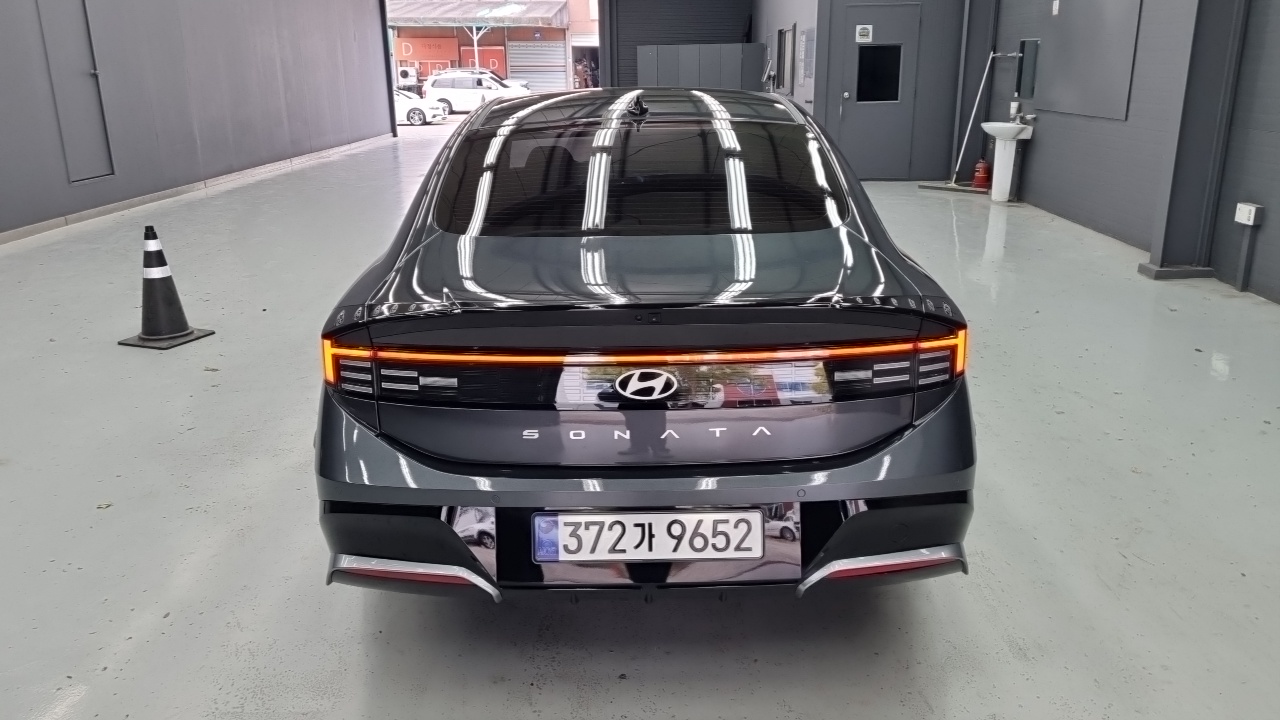 Hyundai Sonata — Фото автомобиля 4