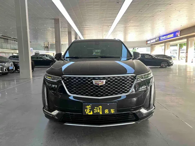 Cadillac XT6 — Фото автомобиля 2