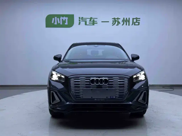 Audi Q2L e-tron — Фото автомобиля 2