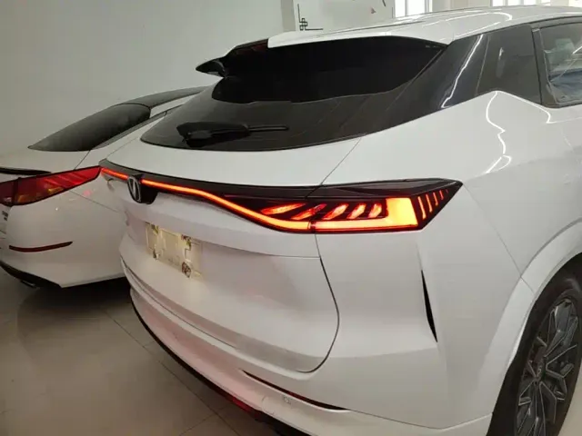 Changan UNI-Z — Фото автомобиля 3