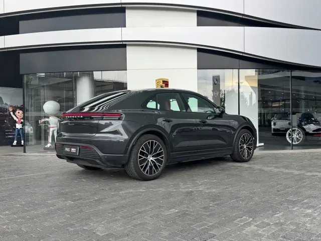Porsche Macan EV — Фото автомобиля 6