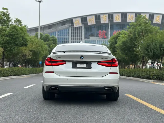 BMW 6 Series Gran Turismo — Фото автомобиля 16