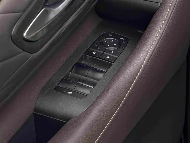Toyota Alphard — Фото автомобиля 7