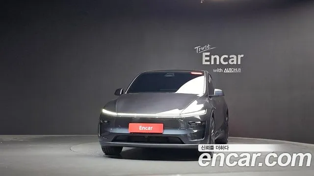Tesla Model Y — Фото автомобиля 2