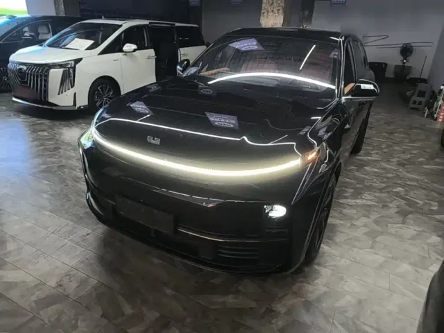 Фотография автомобиля — Li Auto L7