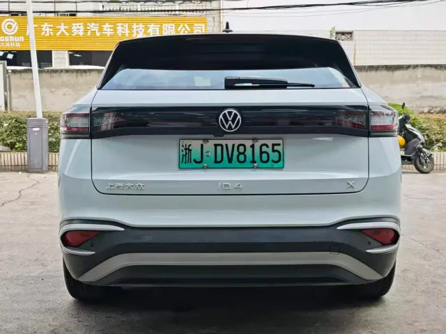 Volkswagen ID.4 X — Фото автомобиля 3