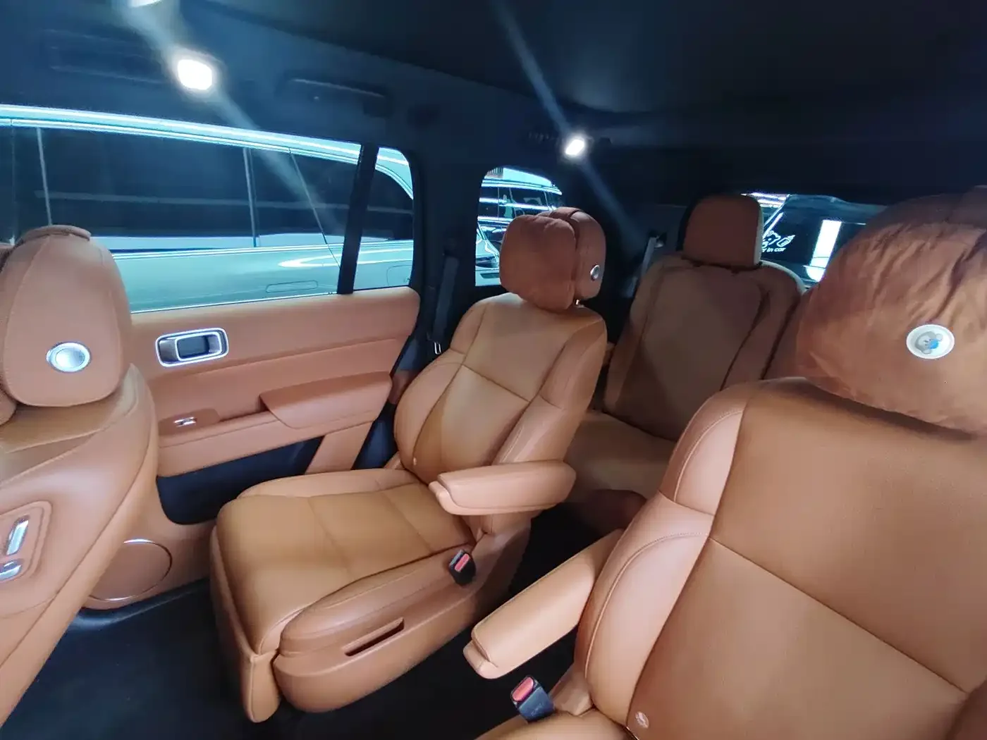 Li Auto Li Xiang L9 2022 Max — Фото автомобиля 15