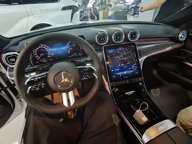 Mercedes-Benz Mercedes-Benz C-Class New Energy 2025 Facelift C 350 eL — Фото автомобиля 9