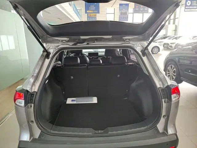 Toyota Corolla Cross — Фото автомобиля 18
