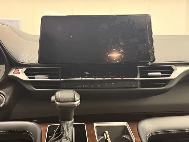 Toyota Sienna — Фото автомобиля 9