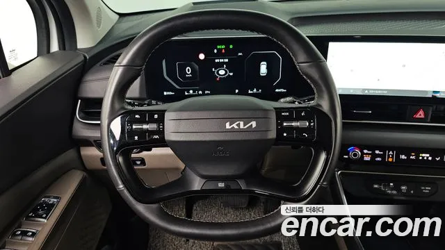Kia Carnival Generation 4 — Фото автомобиля 13