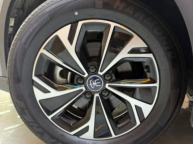 BYD Song Pro — Фото автомобиля 15