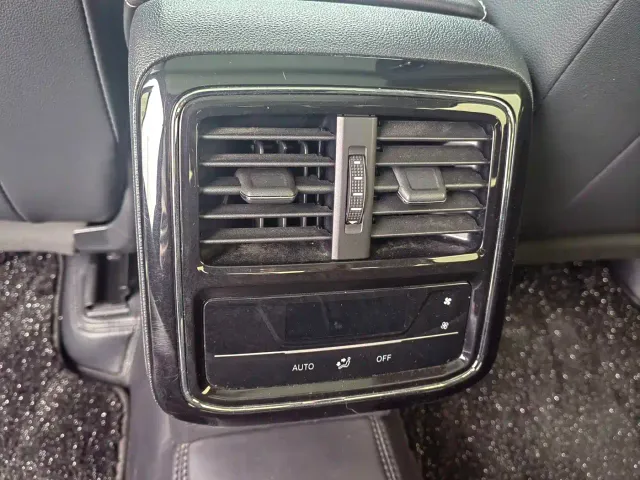 Volkswagen Passat — Фото автомобиля 8