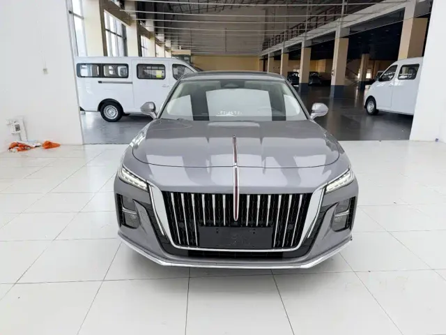 Hongqi H5 — Фото автомобиля 2