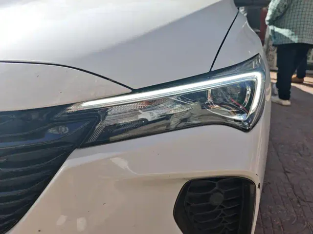 Buick Verano — Фото автомобиля 5