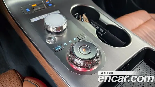 Genesis GV70 — Фото автомобиля 12