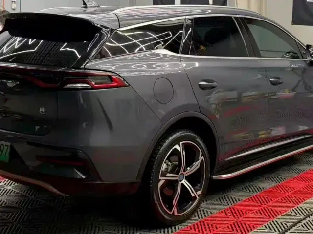 BYD Tang — Фото автомобиля 2