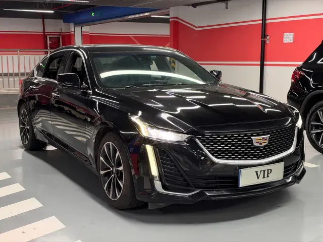 Cadillac CT5 — Фото автомобиля 3