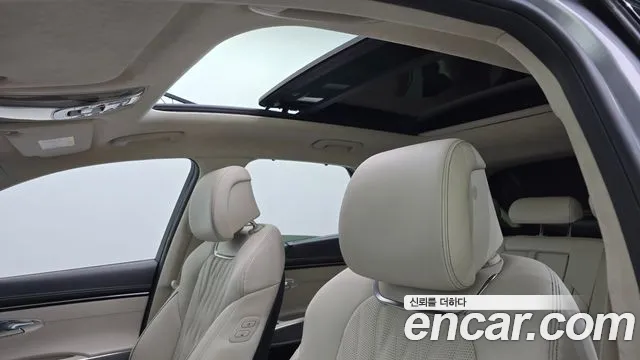 Genesis GV70 — Фото автомобиля 22