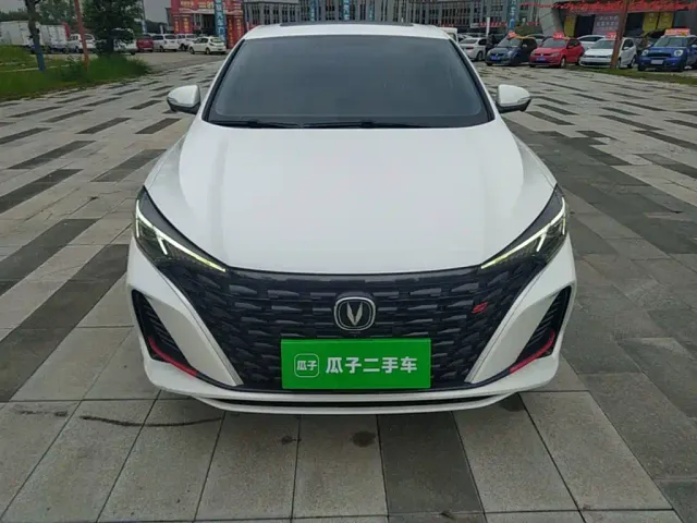 Changan Eado — Фото автомобиля 2