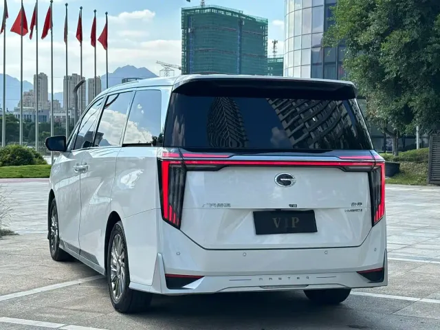 GAC Trumpchi M8 — Фото автомобиля 7