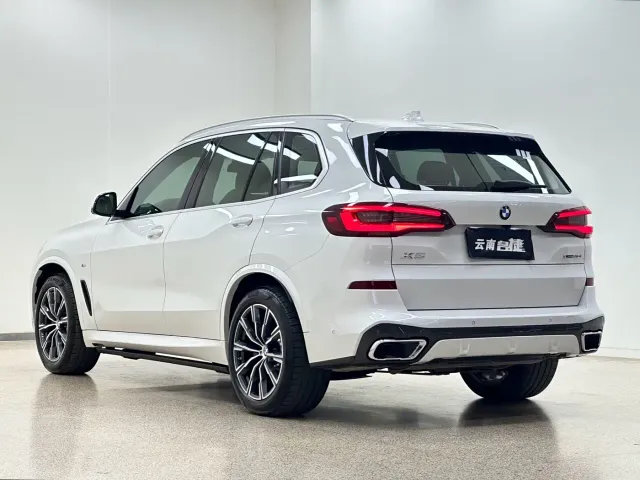 BMW X5 — Фото автомобиля 5