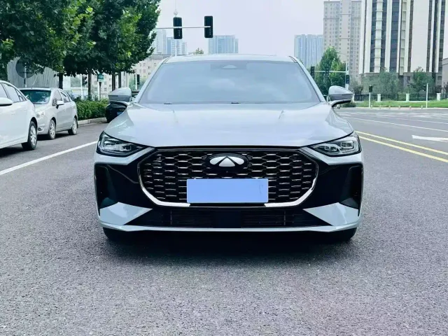 Chery Fulwin A8L — Фото автомобиля 2
