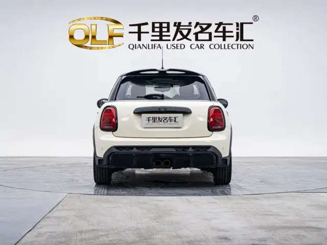 MINI Hatch — Фото автомобиля 3
