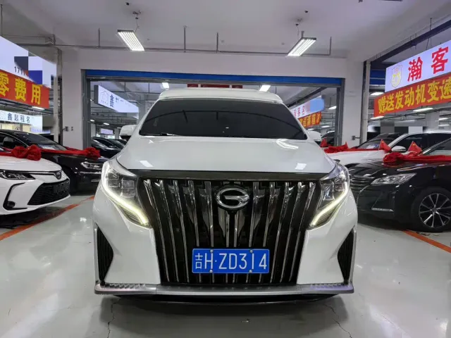 GAC Trumpchi M8 — Фото автомобиля 2