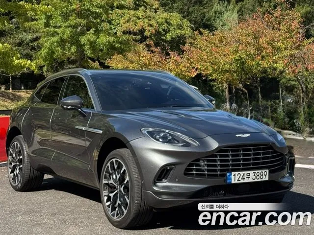 Aston Martin DBX — Фото автомобиля 19