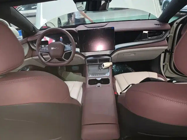 BYD Seal 07 DM-i — Фото автомобиля 9
