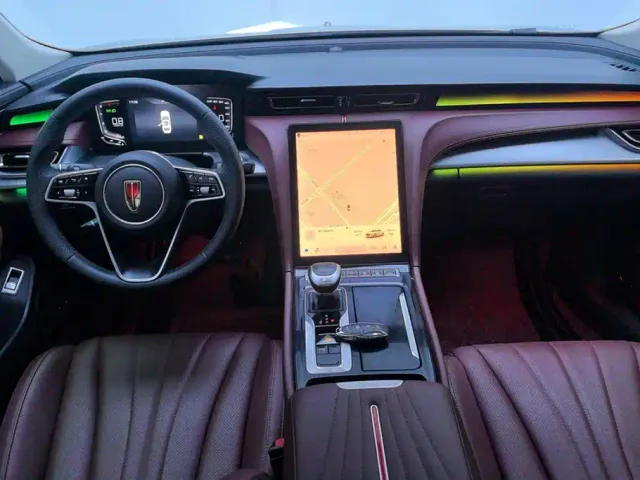 Hongqi H5 — Фото автомобиля 12