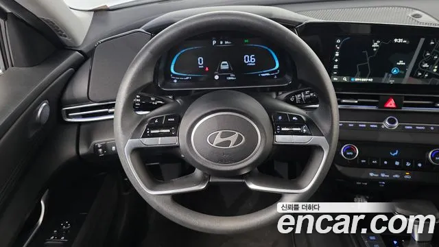 Hyundai Avante CN7 — Фото автомобиля 14