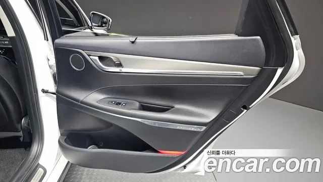 Hyundai Grandeur (New) Hybrid — Фото автомобиля 14