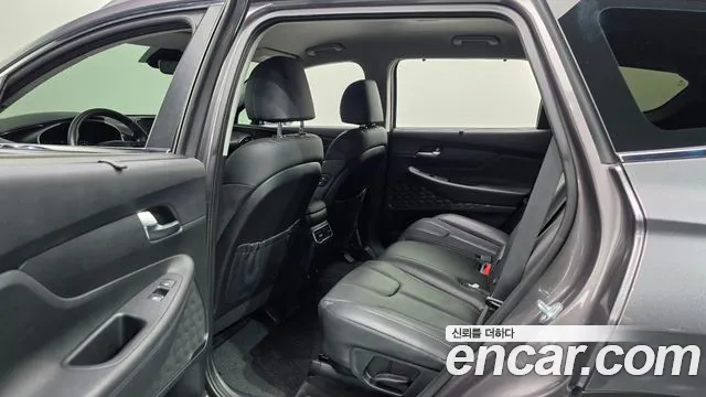 Hyundai Santa Fe Santa Fe (New) — Фото автомобиля 17