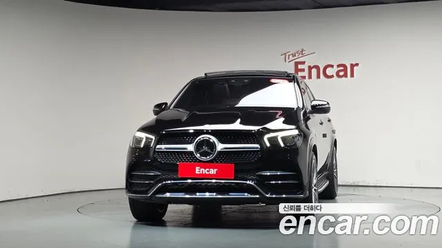 Mercedes-Benz GLE-Class — Фото автомобиля 3