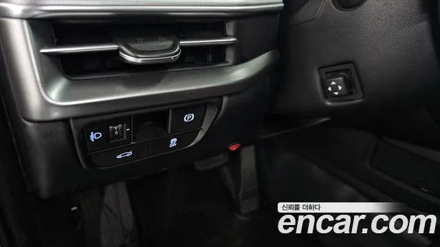 Hyundai Grandeur Grandeur (GN7) 3.5 LPG 2WD (Такси) — Фото автомобиля 17