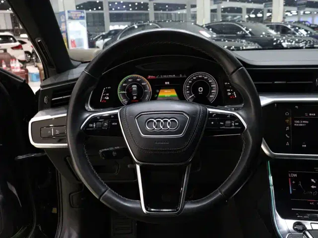 Audi A6L — Фото автомобиля 13