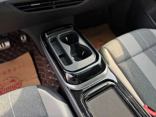 Volkswagen ID.4 Crozz — Фото автомобиля 13
