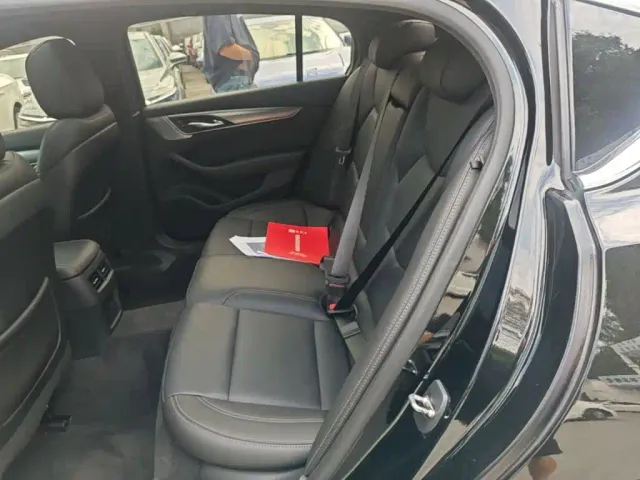 Cadillac CT5 — Фото автомобиля 16