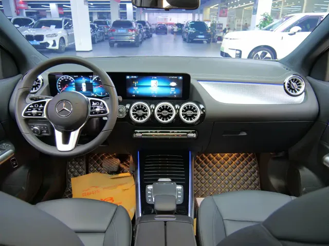 Mercedes-Benz GLA-Class — Фото автомобиля 12
