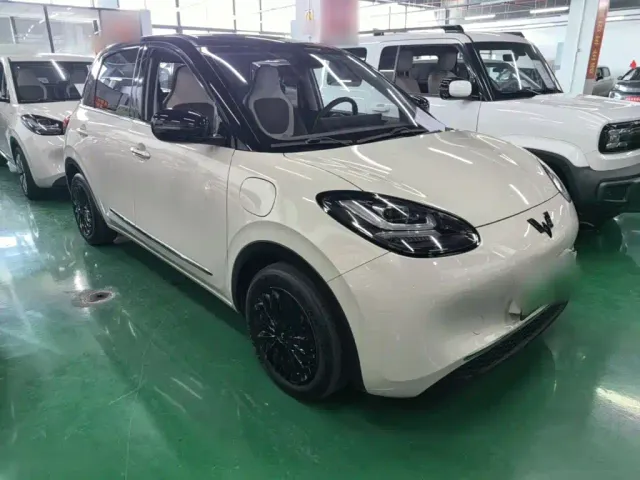 Wuling Bingo — Фото автомобиля 3