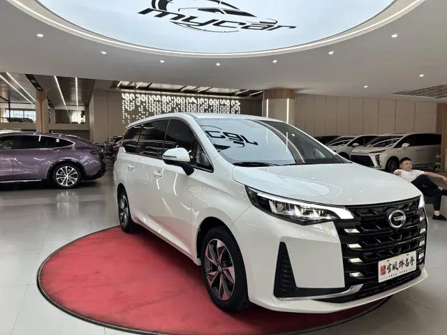 GAC Trumpchi M6 — Фото автомобиля 3