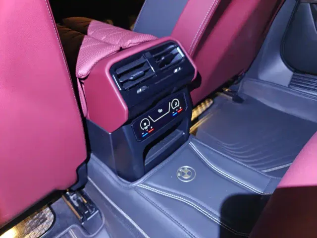 BMW 5 Series — Фото автомобиля 6