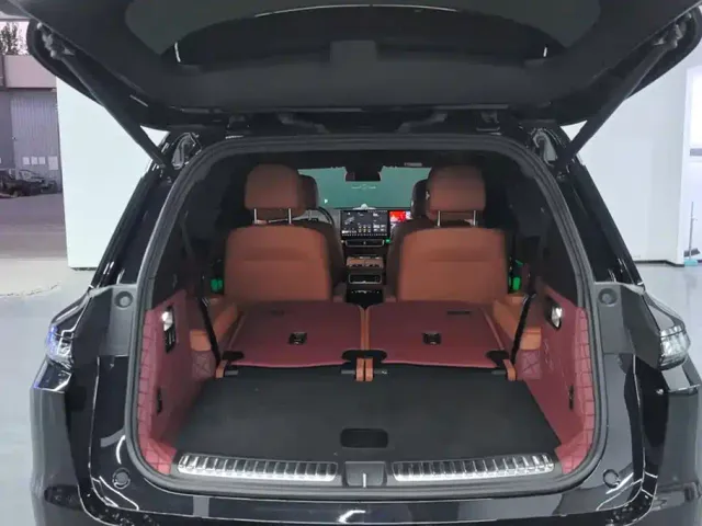 Li Auto L9 — Фото автомобиля 4