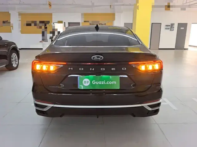 Ford Mondeo — Фото автомобиля 5