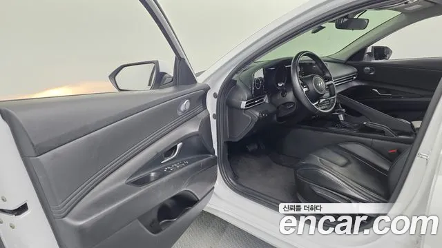 Hyundai Avante — Фото автомобиля 15
