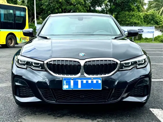 BMW 3 Series — Фото автомобиля 2