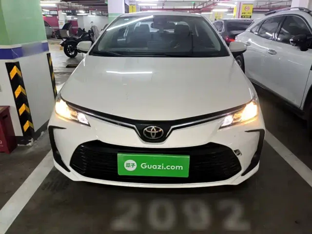 Toyota Corolla — Фото автомобиля 2
