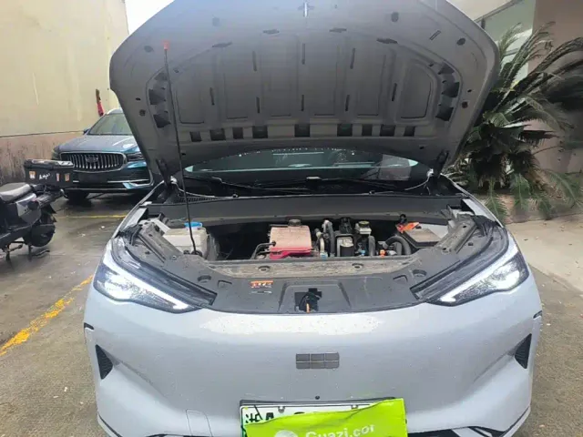 Geely Galaxy E5 — Фото автомобиля 19